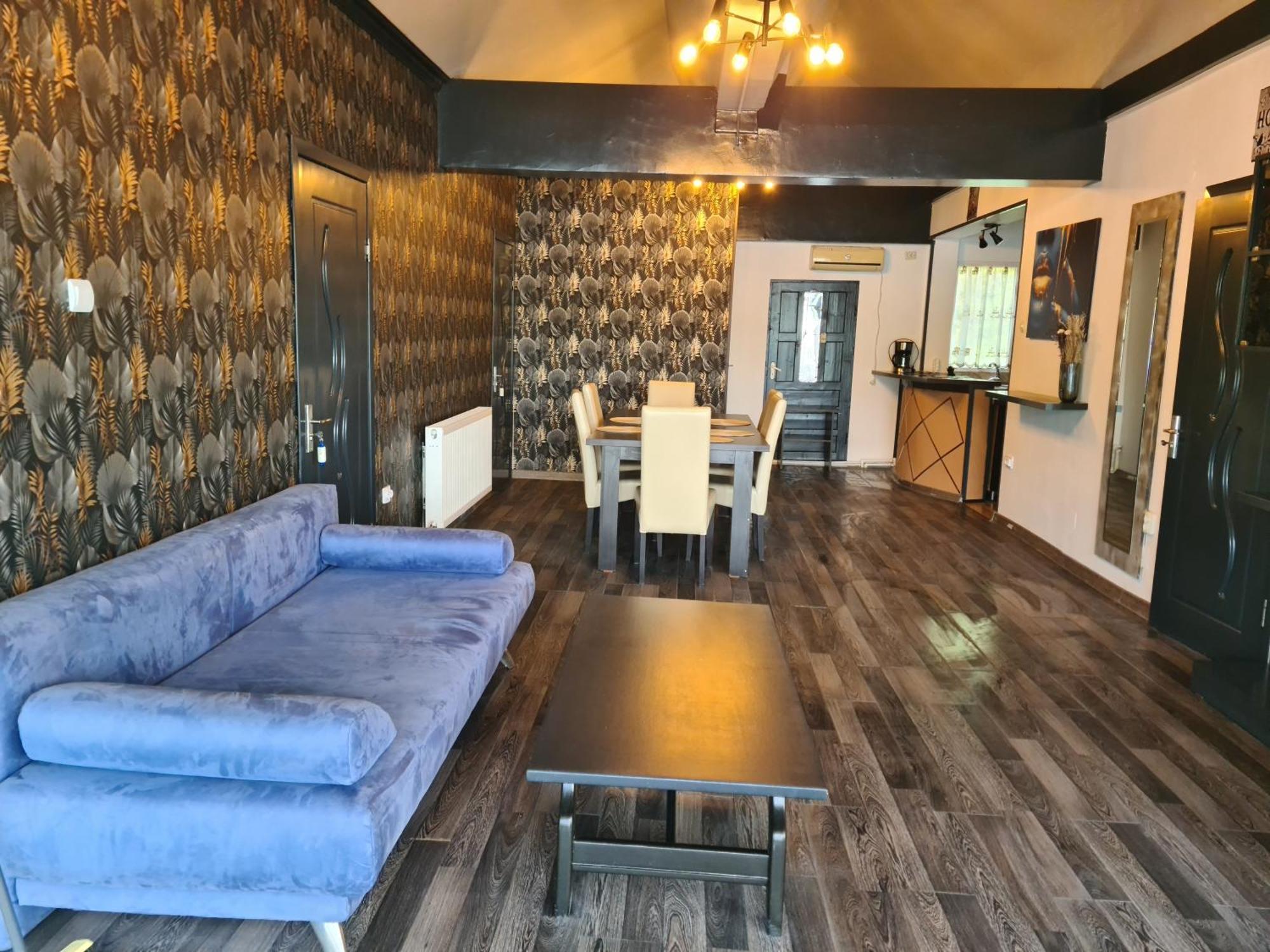 Casa Wanted Orsova Hotel Екстериор снимка